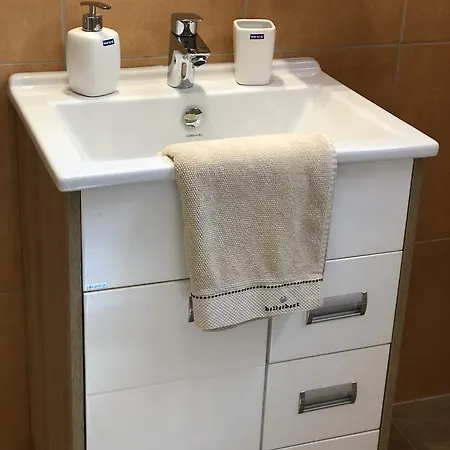 Kok Apartman Ii. Διαμέρισμα Zamárdi